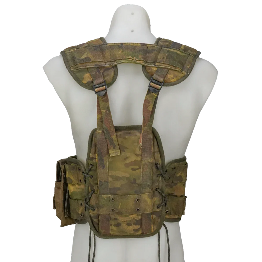 Custom Dutch Style Multicam Web Set, Item 1