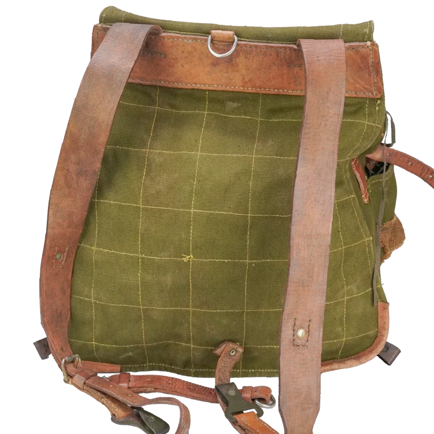 Modified Romanian Canvas Rucksack, Item 3
