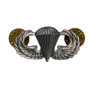 US Army 1960s Basic Jump Wings Badge